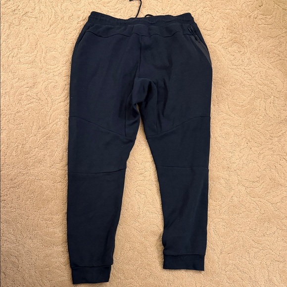 Nike Men's Black Jogger Pants - Picture 4 of 4